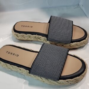 Torrid Single Band Espadrille Platform Slide Women Sz 8.5